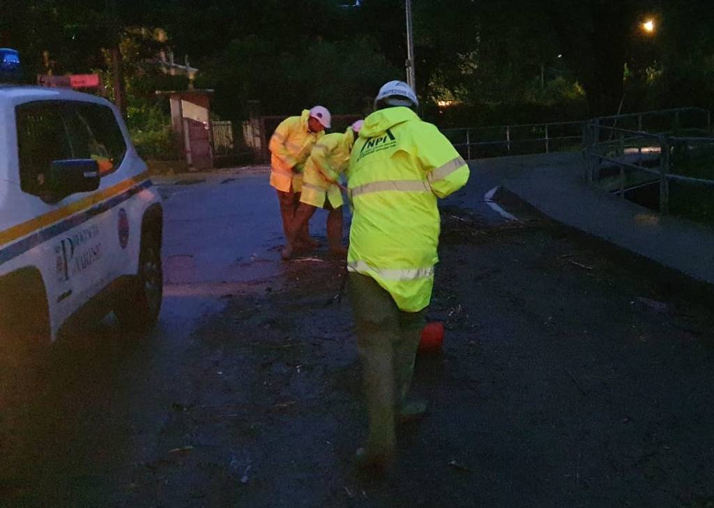 Maltempo in Valceresio: al lavoro i volontari del Nucleo mobile di pronto intervento