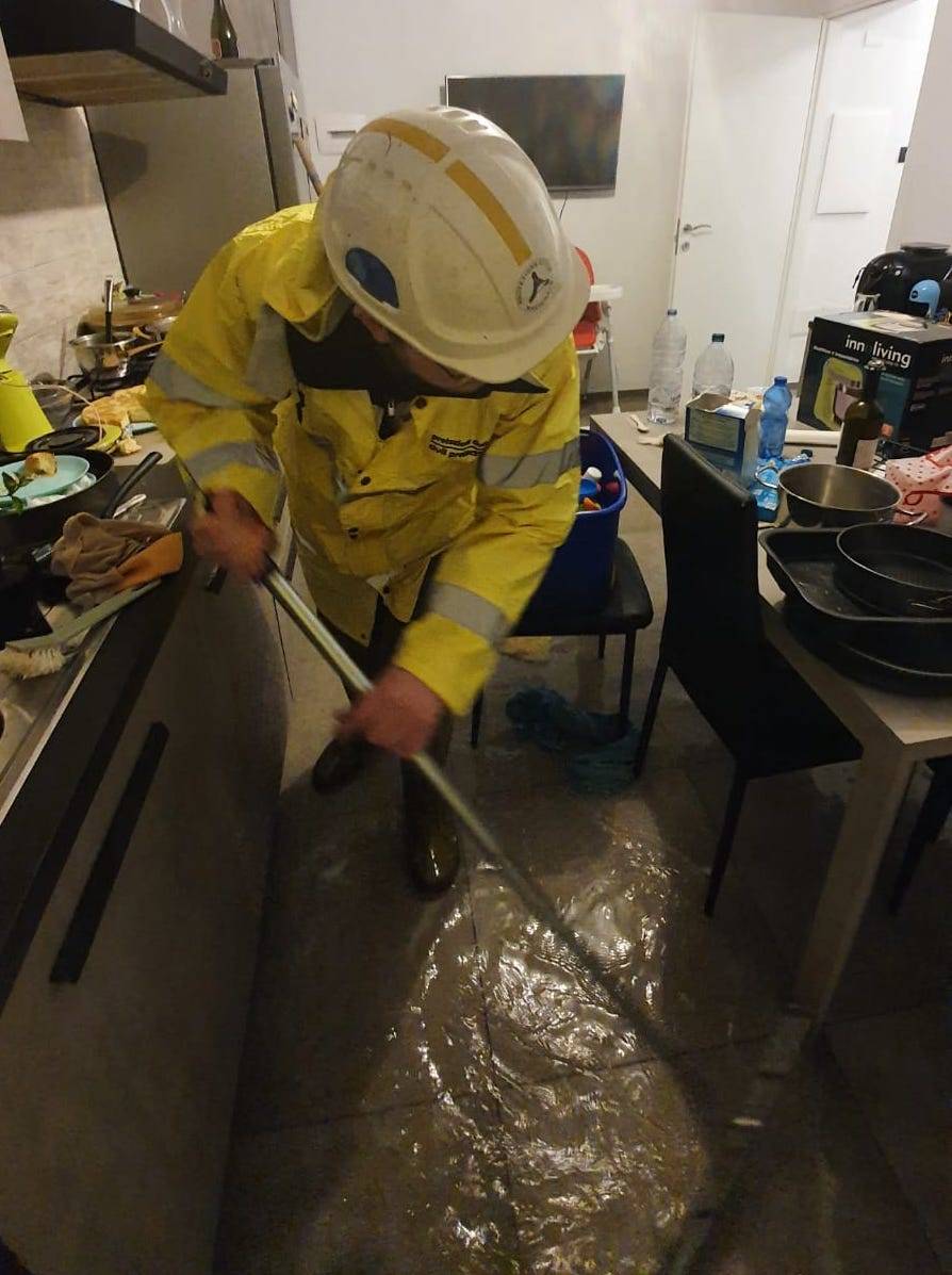 Maltempo in Valceresio: al lavoro i volontari del Nucleo mobile di pronto intervento