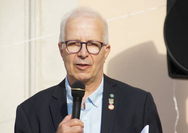“Non vi lasceremo sole”. Da Saronno la marcia a sostegno delle donne afghane