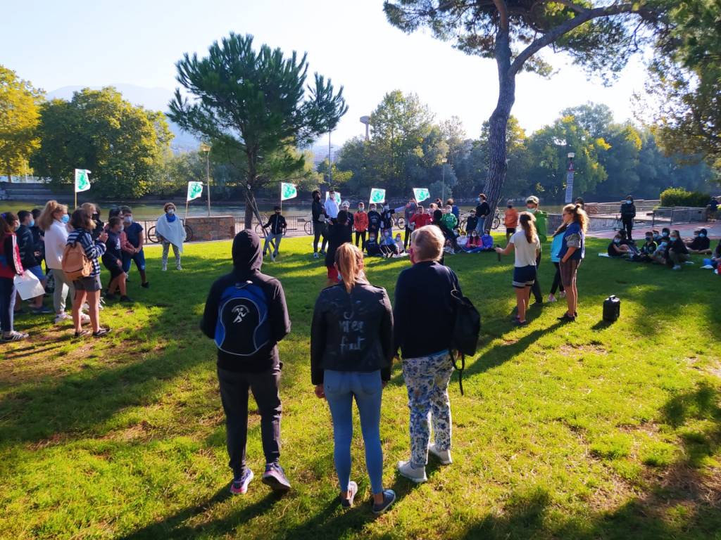 Fridays for future: in riva al lago Maggiore a Luino e Germignaga per chiedere un mondo più attento al clima
