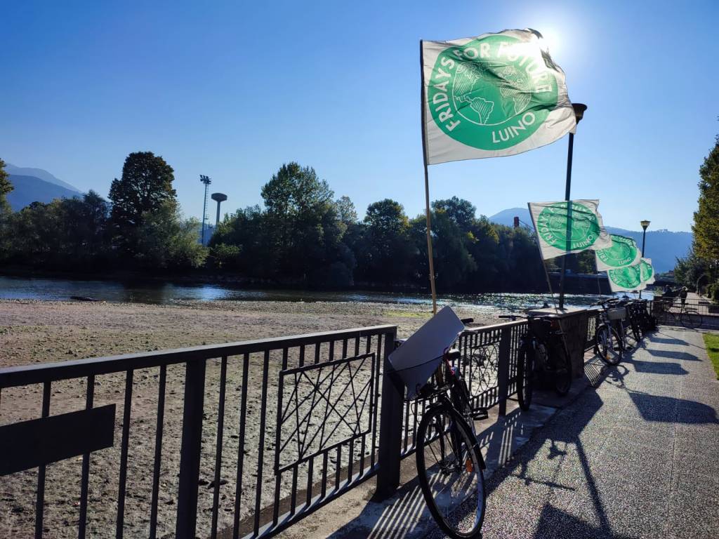Fridays for future: in riva al lago Maggiore a Luino e Germignaga per chiedere un mondo più attento al clima