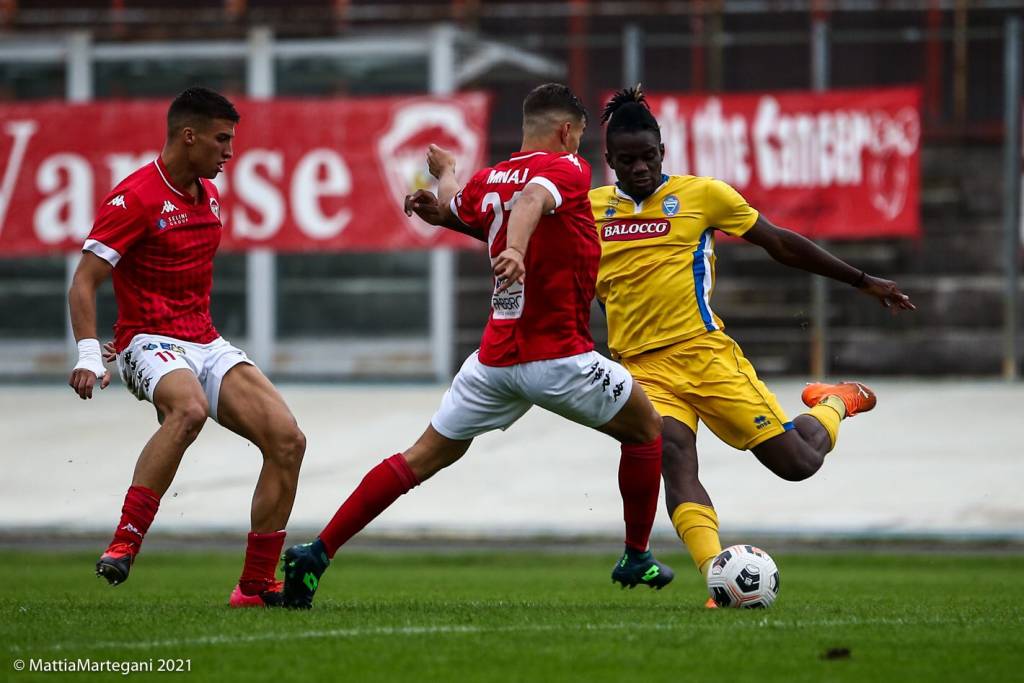 Calcio, 2a giornata in Serie D: Varese - Fossano