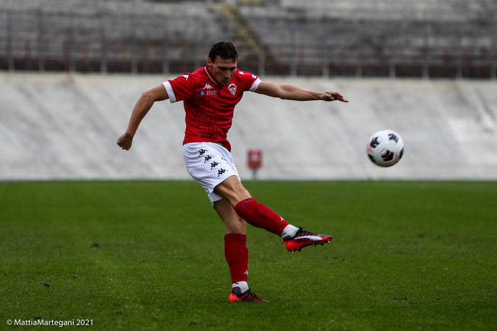 Calcio, 2a giornata in Serie D: Varese - Fossano
