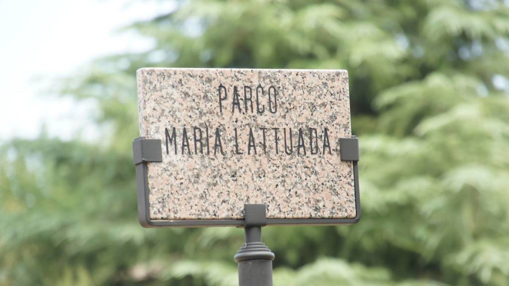 Cerimonia di intitolazione del parco pubblico di via Martin Luther King a Maria Lattuada