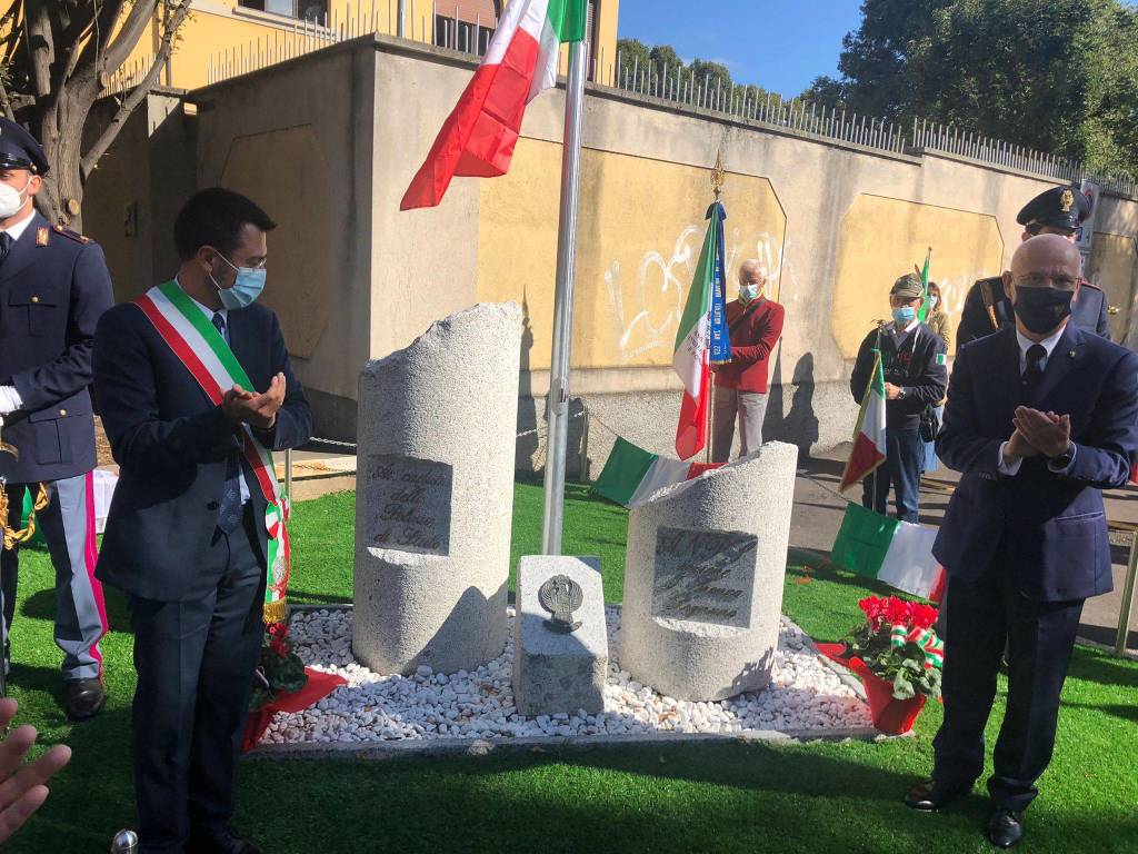 Cerimonia inaugurazione monumento ai caduti 