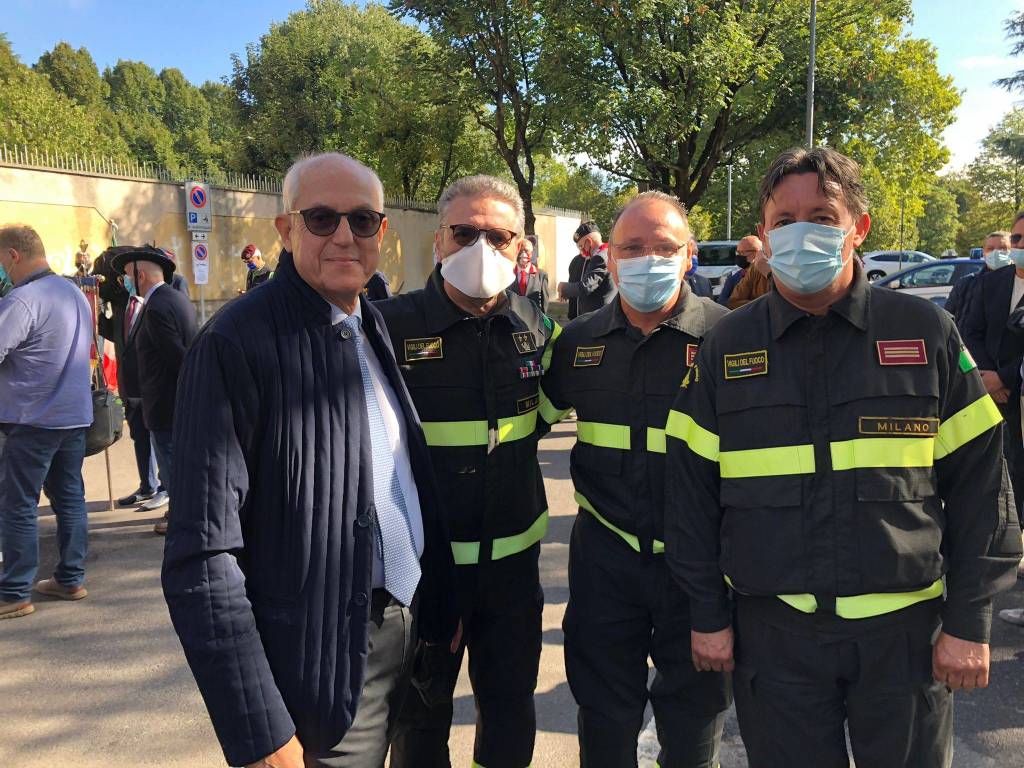 Cerimonia inaugurazione monumento ai caduti 