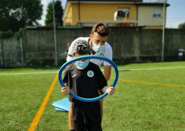 corRete calcio bambini inclusione