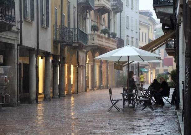 Corso Matteotti sotto la pioggia