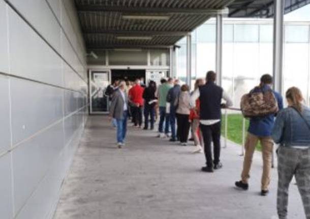 fila in Ospedale a Legnano