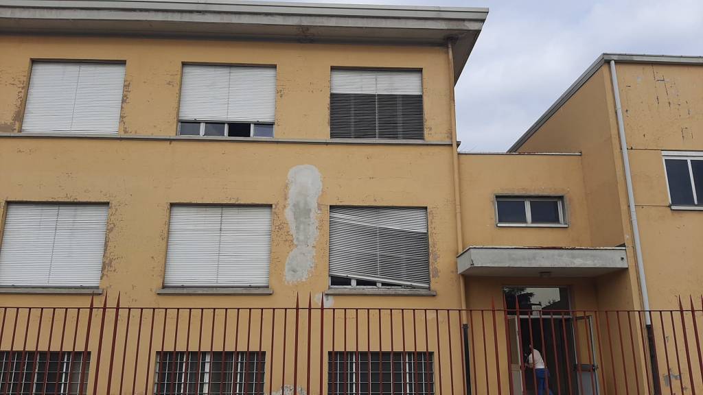 Gnocchi denuncia le condizioni delle scuole di Gallarate