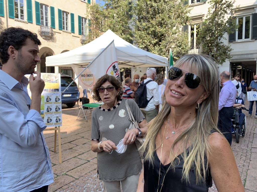 La lega si presenta in piazza podestà