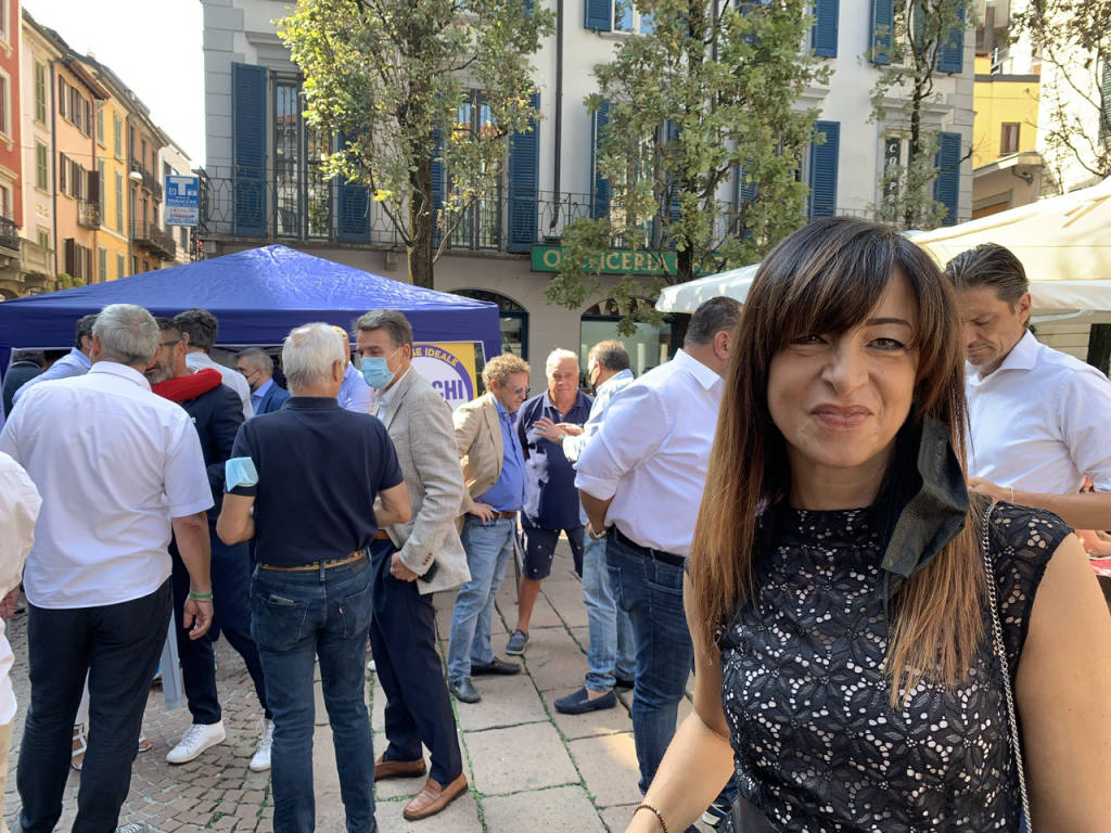 La lega si presenta in piazza podestà