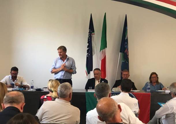 La presentazione della lista di Fratelli d'Italia a Busto Arsizio