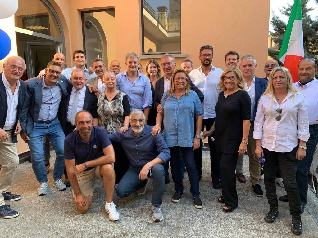 La presentazione della lista di Fratelli d'Italia a Busto Arsizio