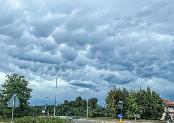 Nubi mammatus dopo la pioggia