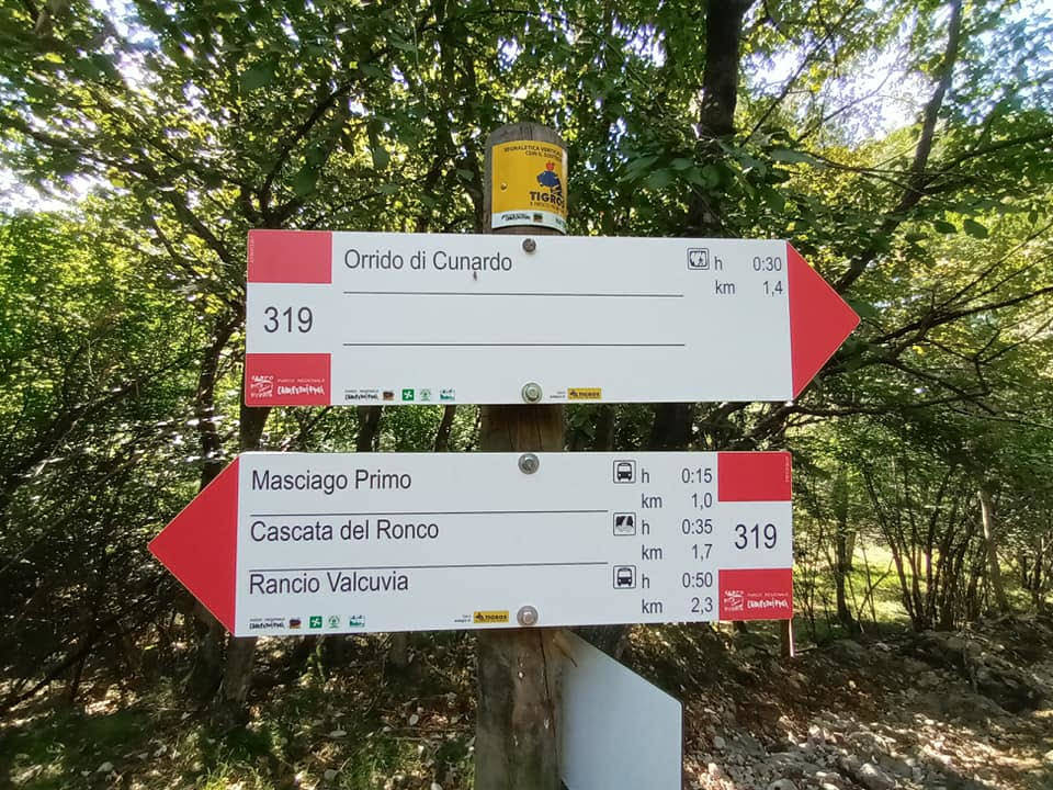 Nuovi cartelli lungo i sentieri del Parco del campo dei fiori