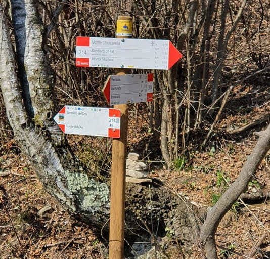 Nuovi cartelli lungo i sentieri del Parco del campo dei fiori