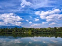 Nuvole e colori sul Lago di Varese 