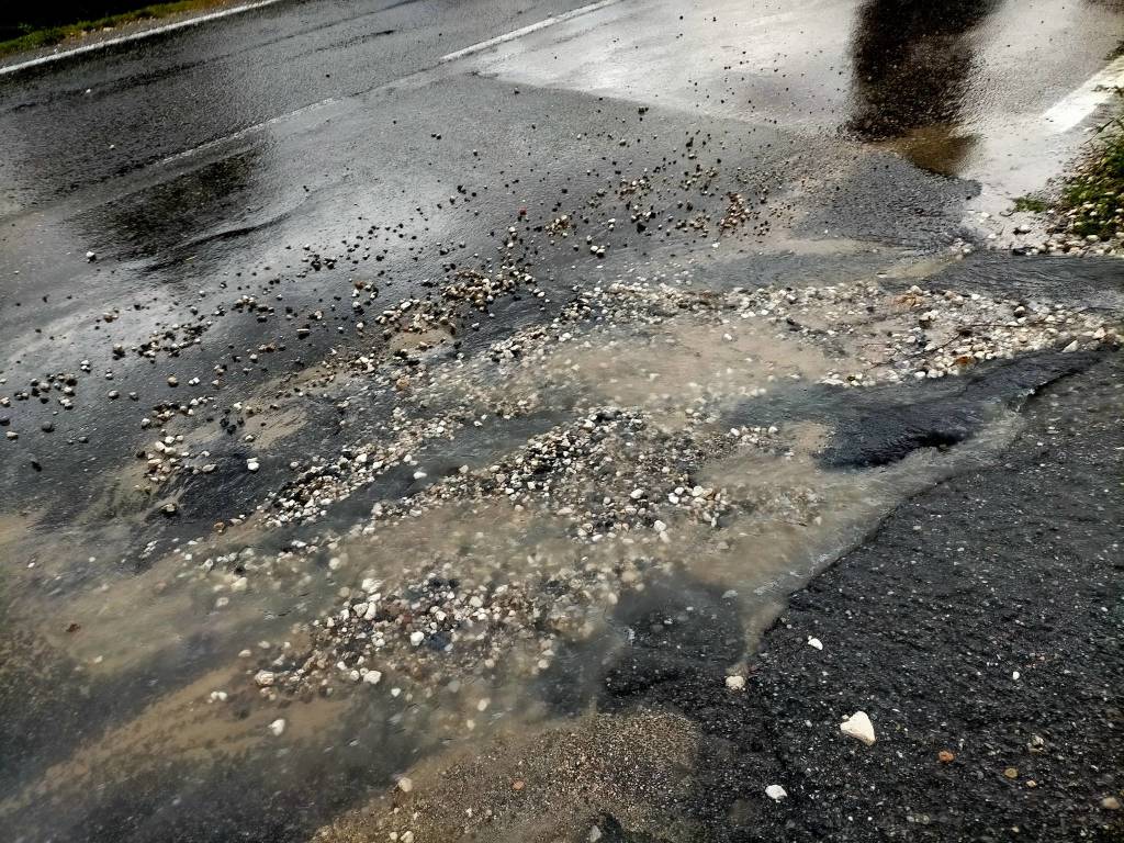 Pioggia e nubifragi, i residenti di via Salve Regina chiedono interventi