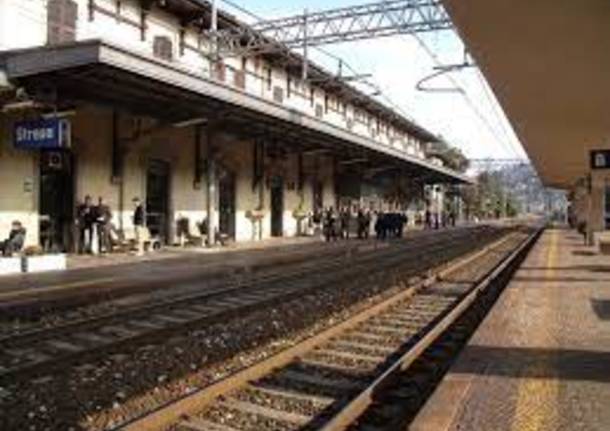 stazione di stresa