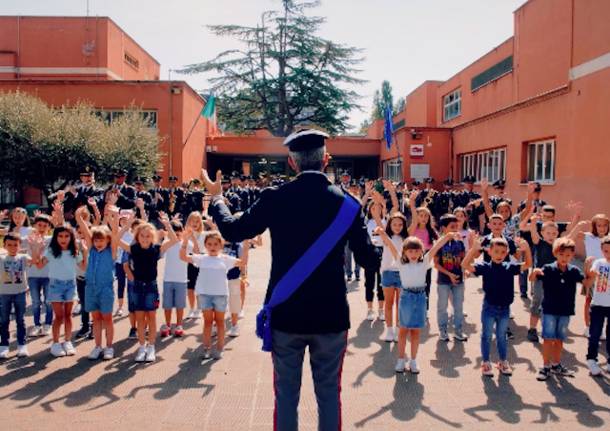 torneremo a scuola bambini canzone polizia di stato