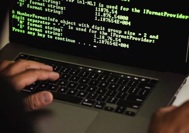 attacco informatico hacker