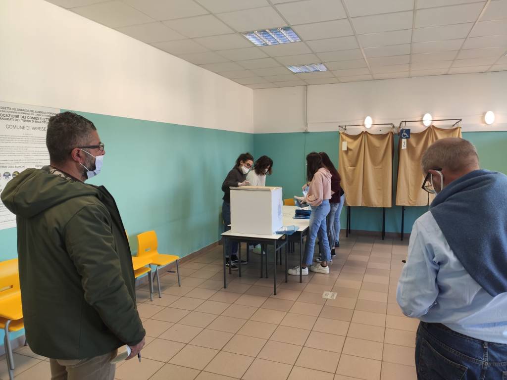 ballottaggio varese 2021