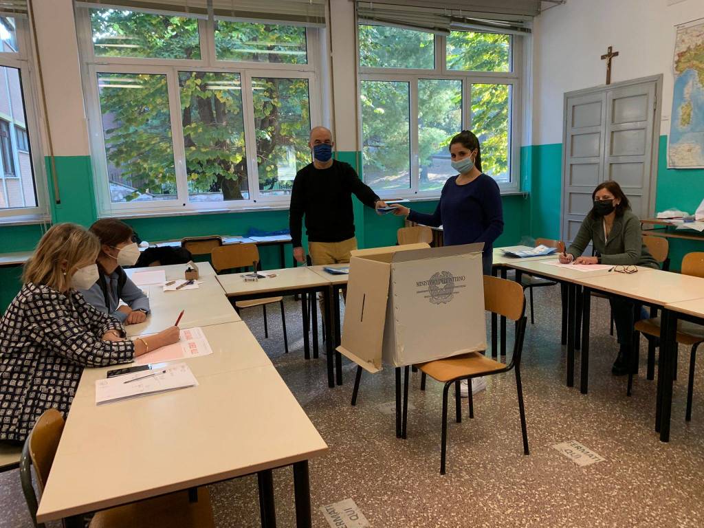 ballottaggio varese 2021