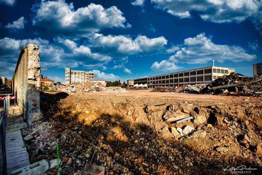 Cantiere aperto all'ex Cantoni di Saronno. Le fotografie di Luigi Palma 