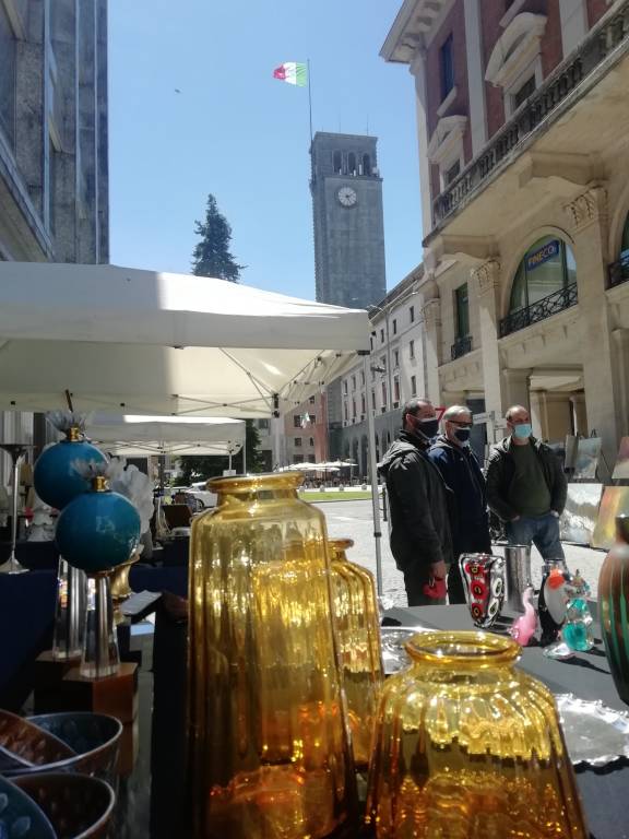 MERCATINO ANTIQUARIATO VARESE ANTICO MERCATO BOSINO