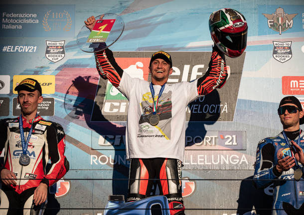 La MV Agusta campione d\'Italia Supersport con Davide Stirpe