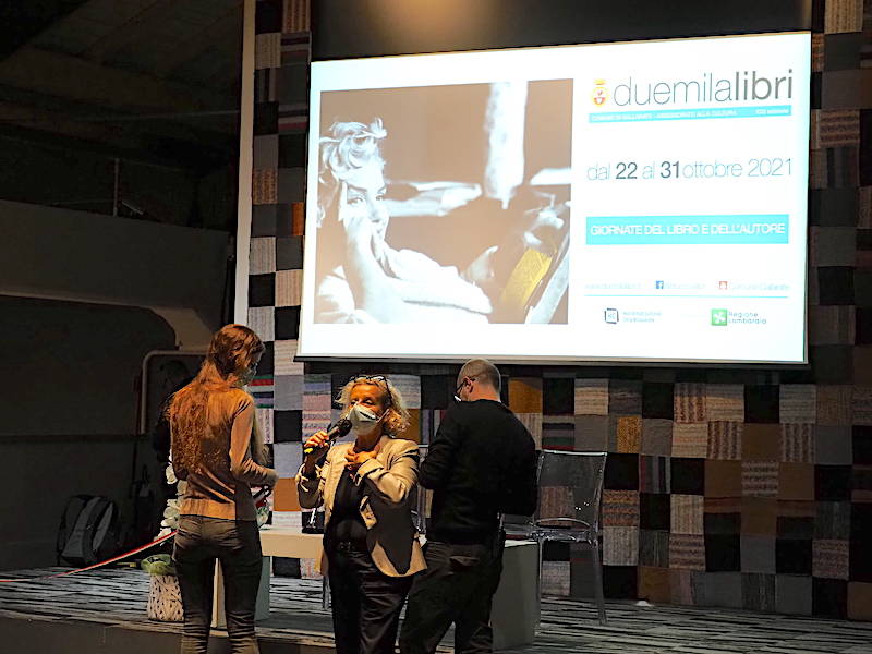 Gallarate, l'inaugurazione di Duemilalibri 2021 - foto di Roberto Gernetti