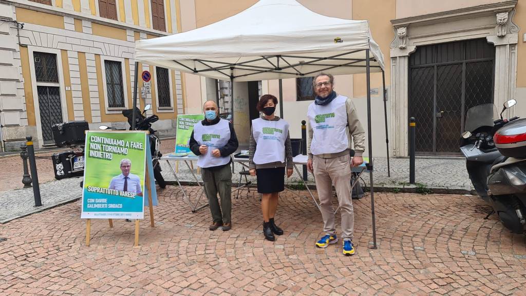 I volontari di Galimberti in piazza a Varese