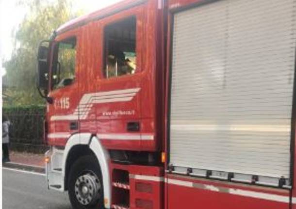 Auto si ribalta a San Vittore Olona, due le persone rimaste ferite