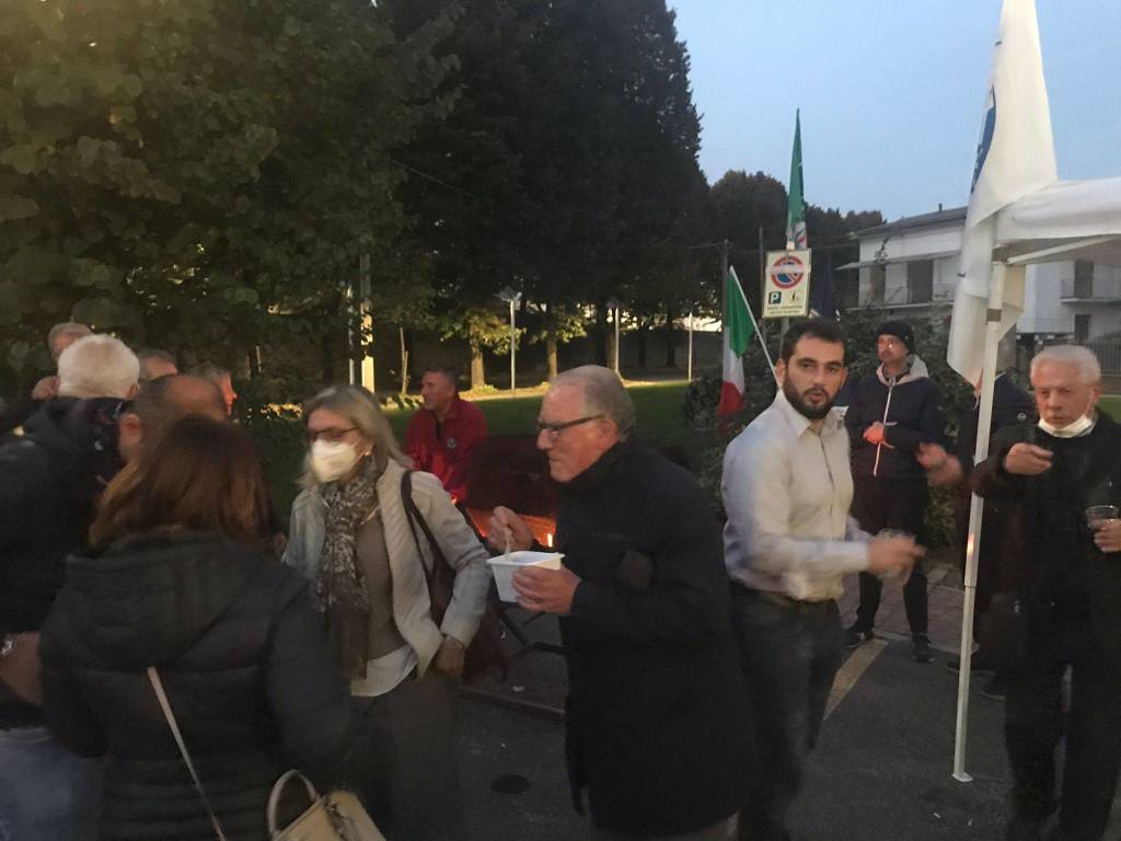 L'ultima serata di campagna elettorale a Caronno Pertusella