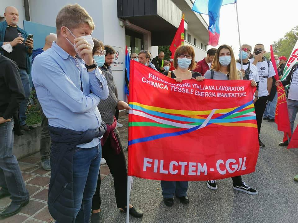 Lavoratori della Gianetti Ruote in corteo a Carpenedolo