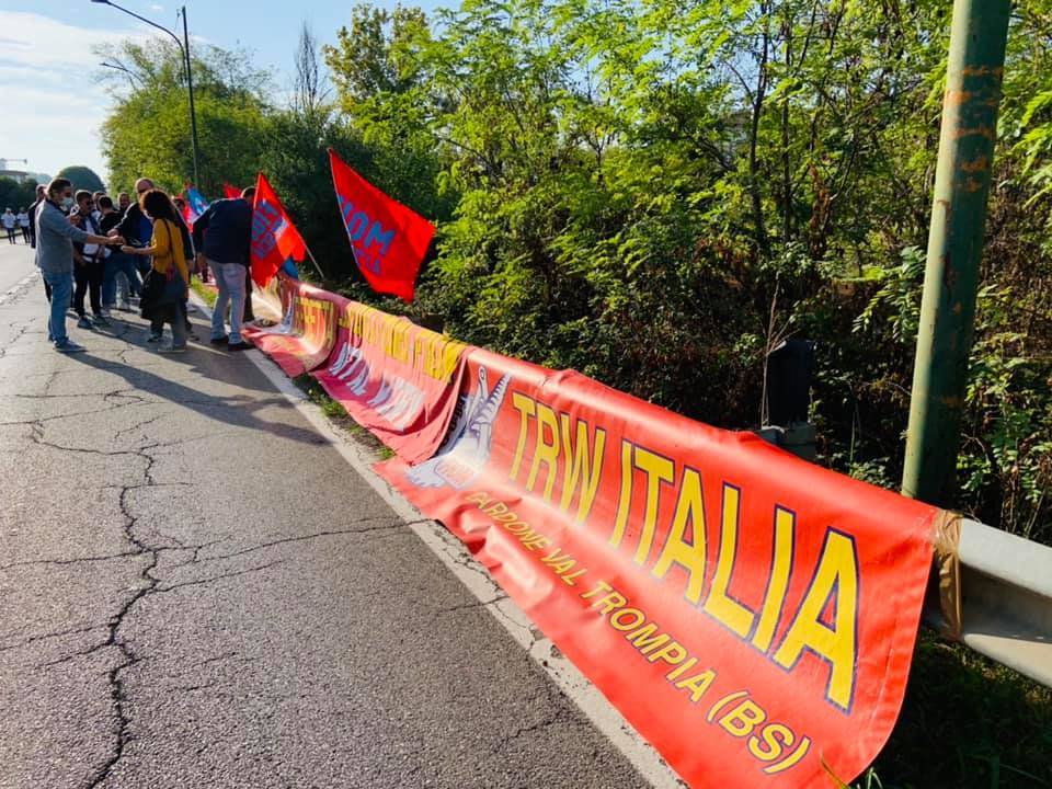 Lavoratori della Gianetti Ruote in corteo a Carpenedolo