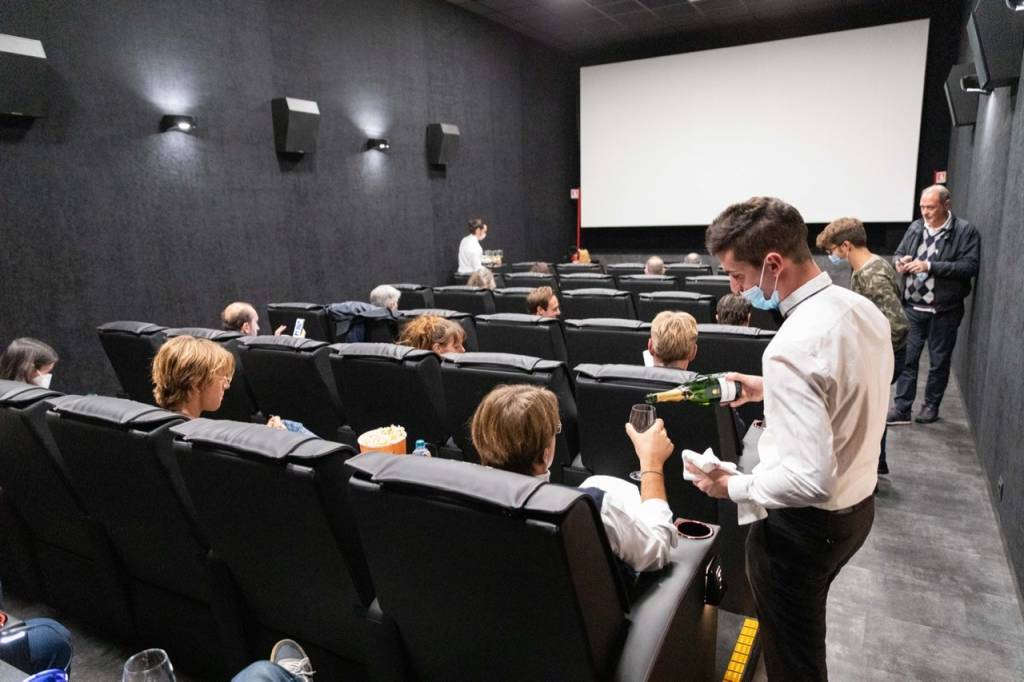 Miv Varese: una cena al cinema