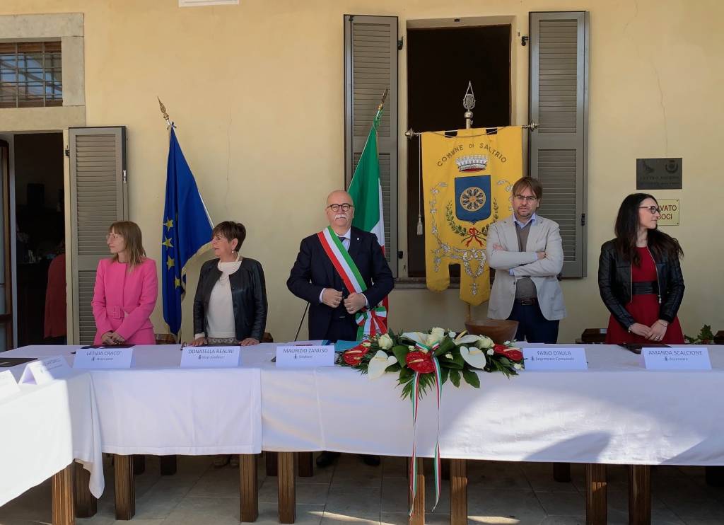 Saltrio - Primo consiglio comunale a Palazzo Marinoni