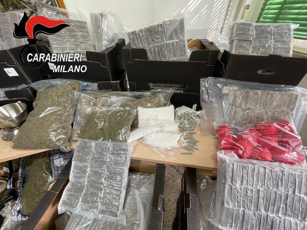 Settecento chili di droga sequestrati dai carabinieri di Milano