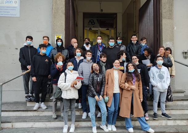 Studenti del Bernocchi alla scoperta di Legnano insieme al Gruppo Volontari Ciceroni