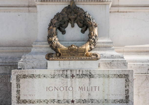 tomba milite ignoto altare della patria