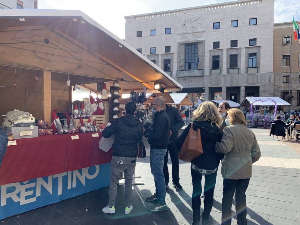 Un weekend trentino in piazza Monte Grappa