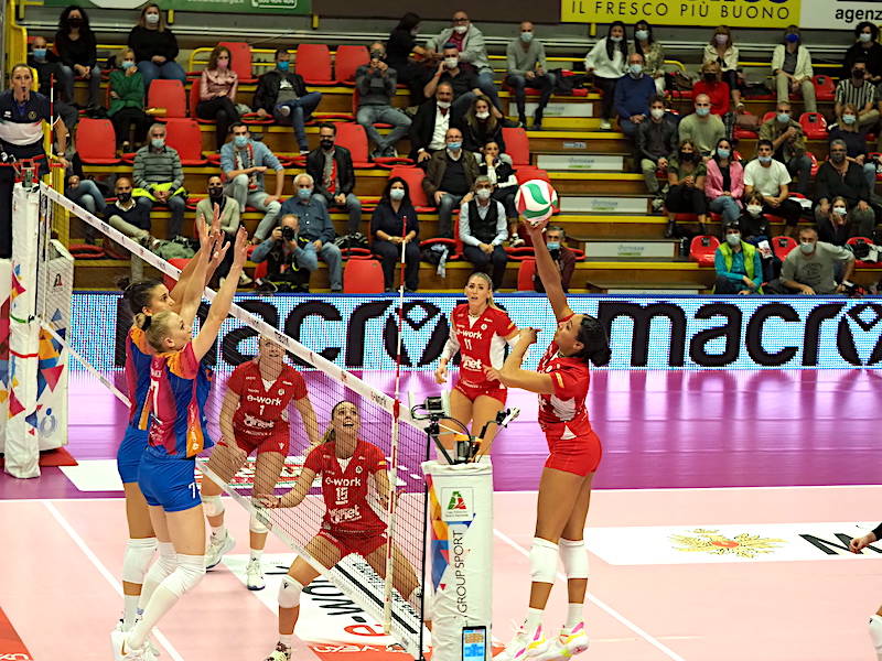 Uyba - Vero Volley Monza, la galleria fotografica