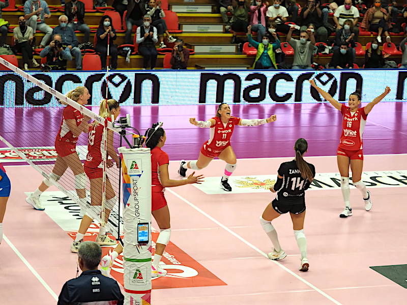Uyba - Vero Volley Monza, la galleria fotografica