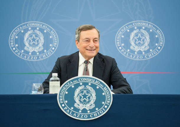 Mario Draghi sorridente