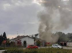Villetta in fiamme a Somma Lombardo