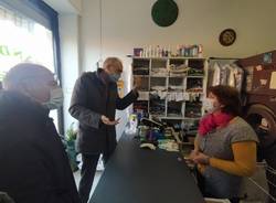 Al Quartiere Matteotti di Saronno incontro tra commercianti e sindaco e assessore