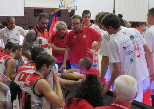 Basket: Legnano-Piombino