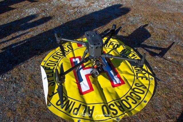 Esercitazioni per i droni del Soccorso Alpino della Guardia di Finanza